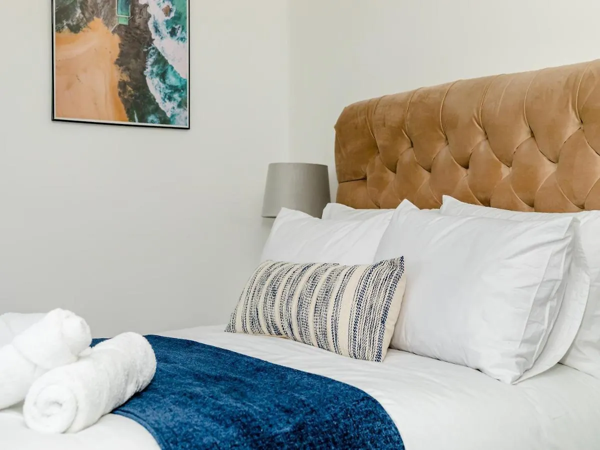 Your Central Stay 5 Bedroom Flat Brighton